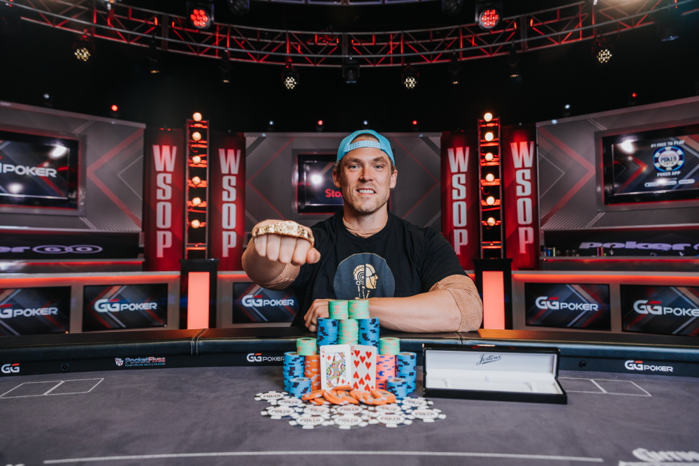 Alex Foxen WSOP bracelet
