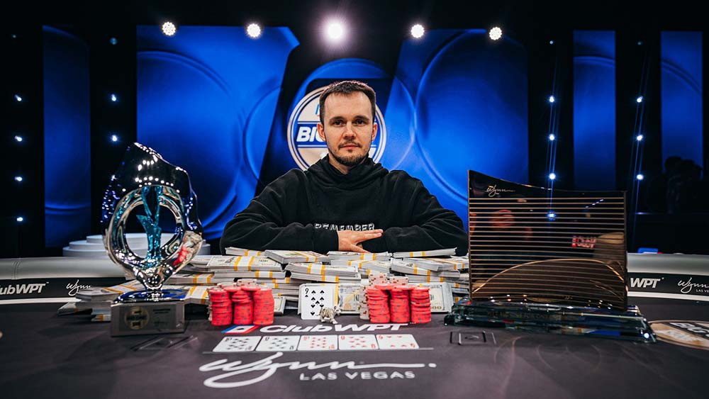 Mikita Badziakouski wins