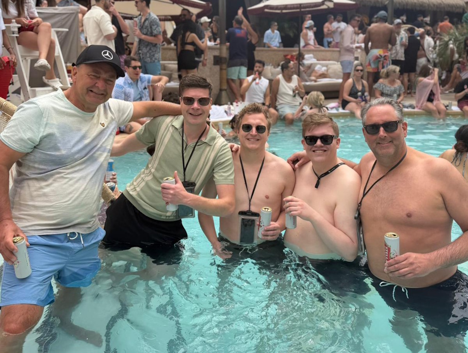 Team Pokeren.nl in Las Vegas 2026 Pool Party
