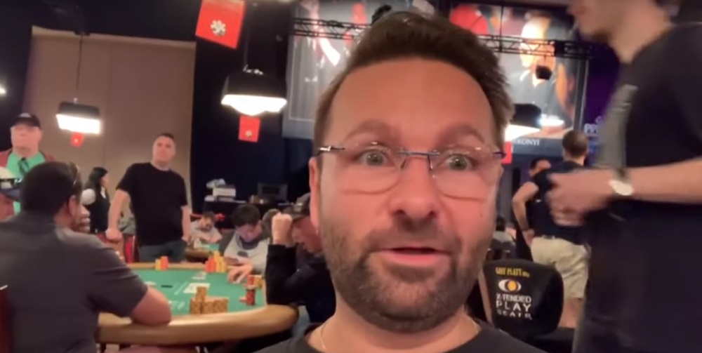daniel negreanu v2