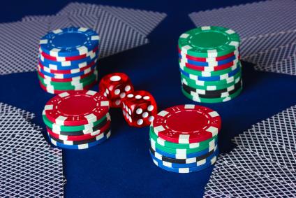 pokerchips en dobbelstenen v3
